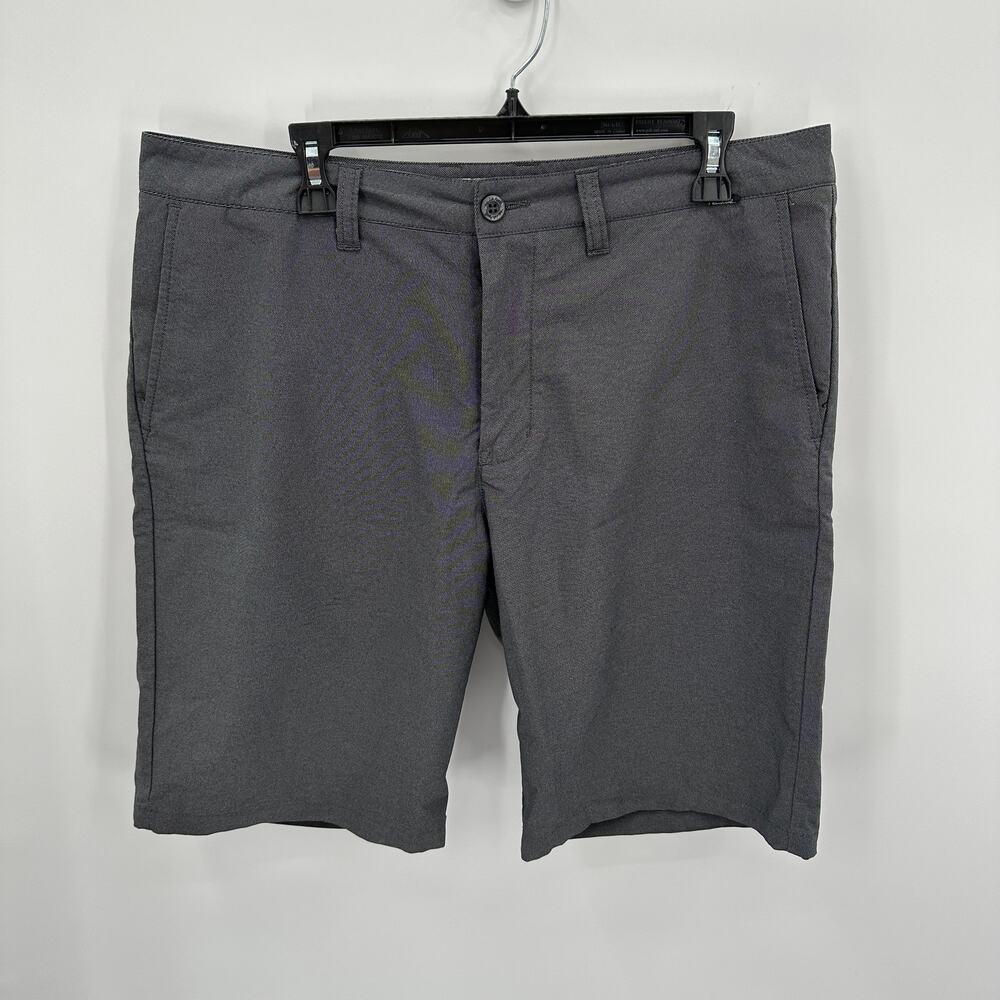 TRAVIS MATHEW Beck Hybrid Shorts in Dark Grey // 36